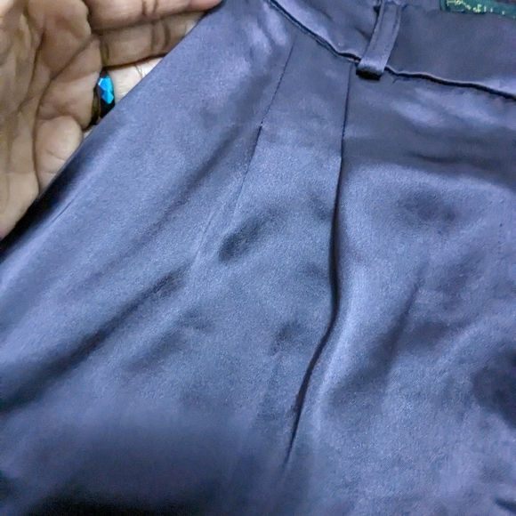 Set - Picture 2 of 10